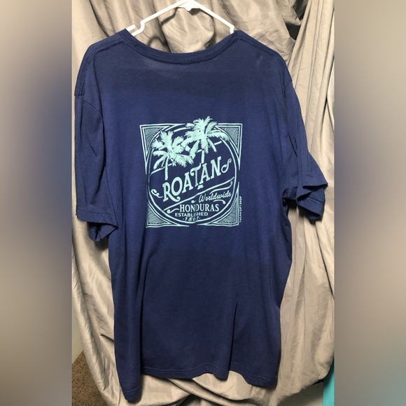 Roatan Honduras TShirt 2XL Only worn a couple time - Picture 2 of 5